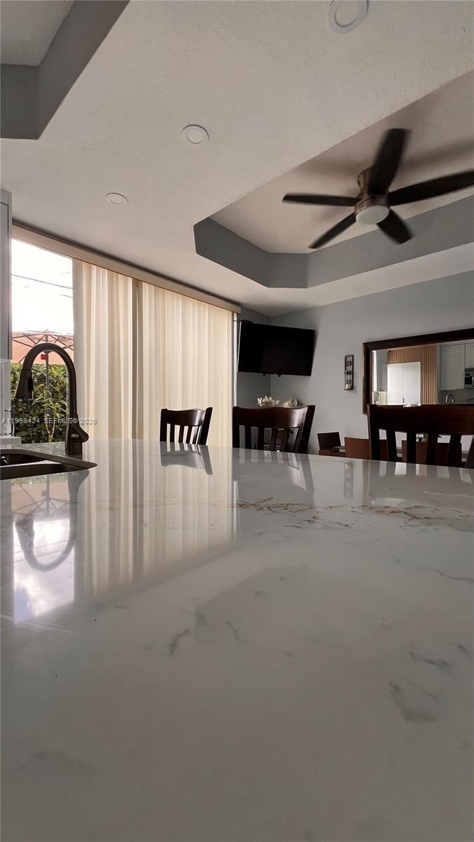 Real estate property located at 4943 Leeward Ln #3204, Broward, Villas At Harbor Isles Co, Dania Beach, FL