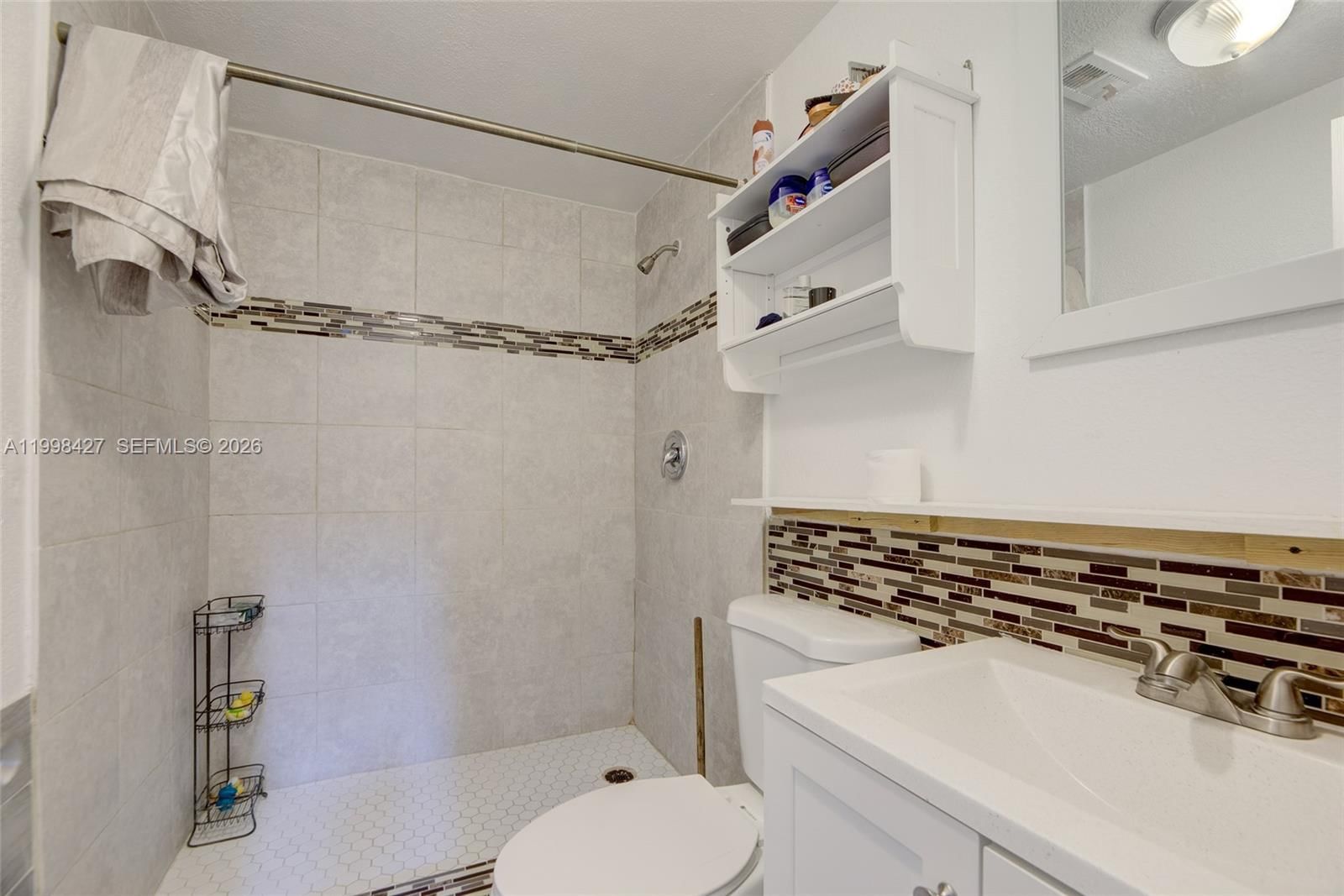 Real estate property located at 3811 47 ave, Broward, Lake Forest Sec 3, West Park, FL