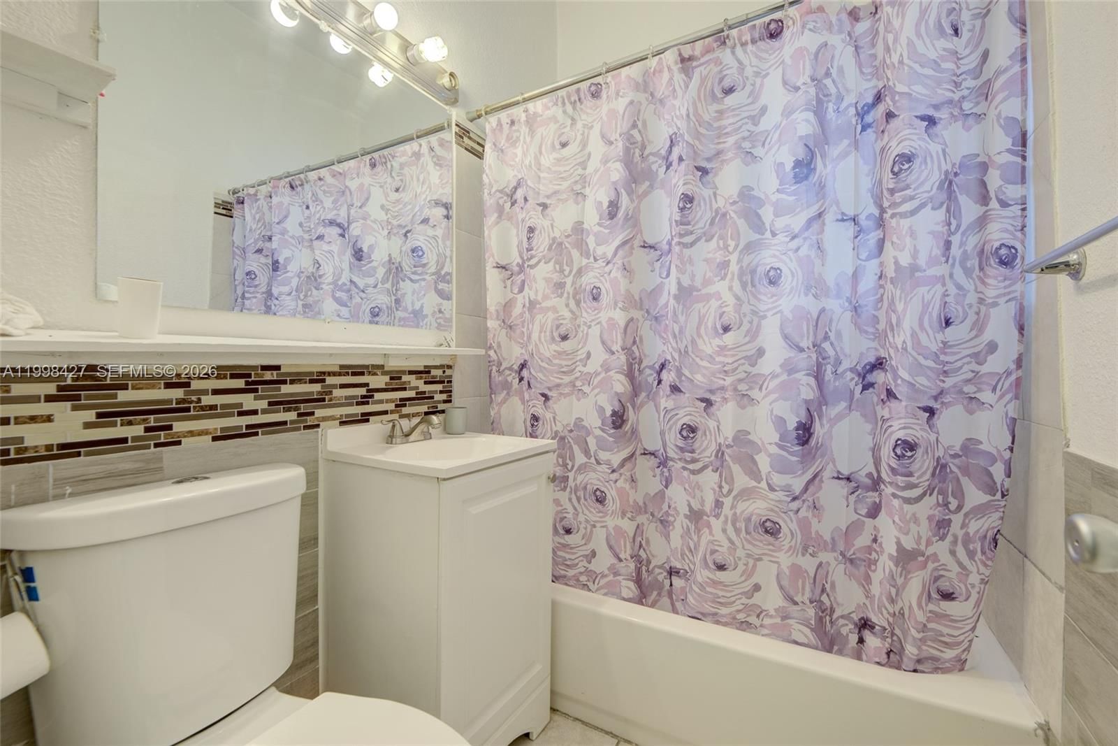 Real estate property located at 3811 47 ave, Broward, Lake Forest Sec 3, West Park, FL