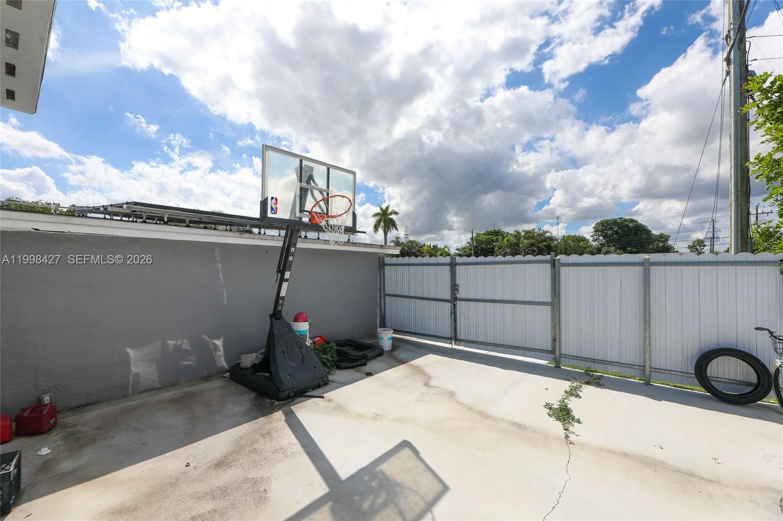 Real estate property located at 3811 47 ave, Broward, Lake Forest Sec 3, West Park, FL