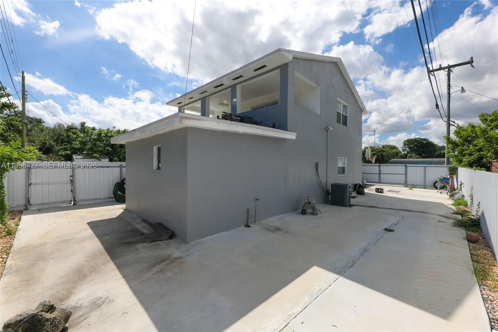 Real estate property located at 3811 47 ave, Broward, Lake Forest Sec 3, West Park, FL