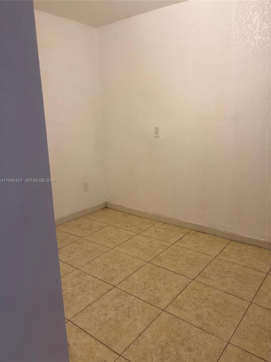 Real estate property located at 3811 47 ave, Broward, Lake Forest Sec 3, West Park, FL