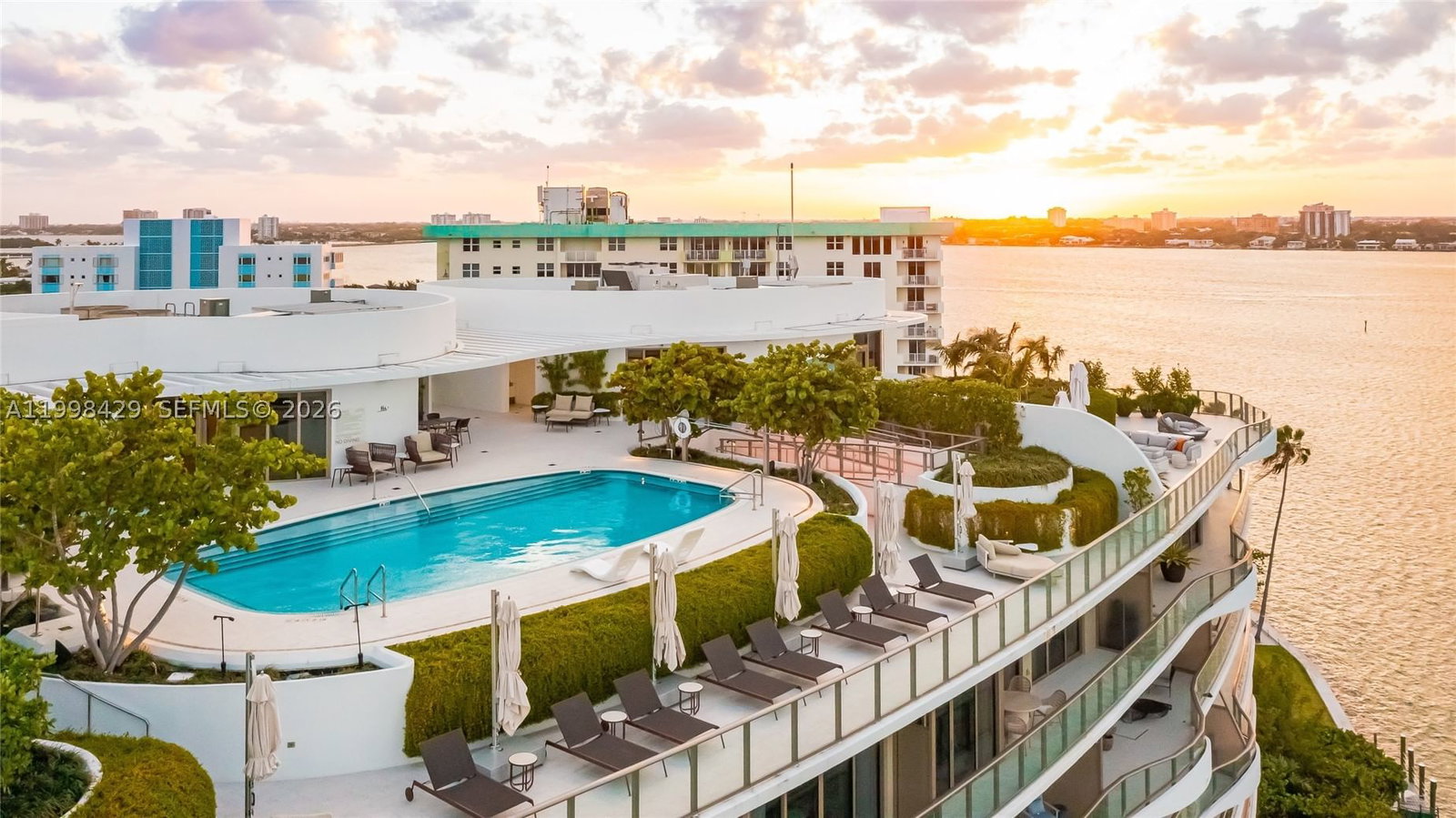 Real estate property located at 1135 103rd St #304, Miami-dade, Onda Condo, Bay Harbor Islands, FL