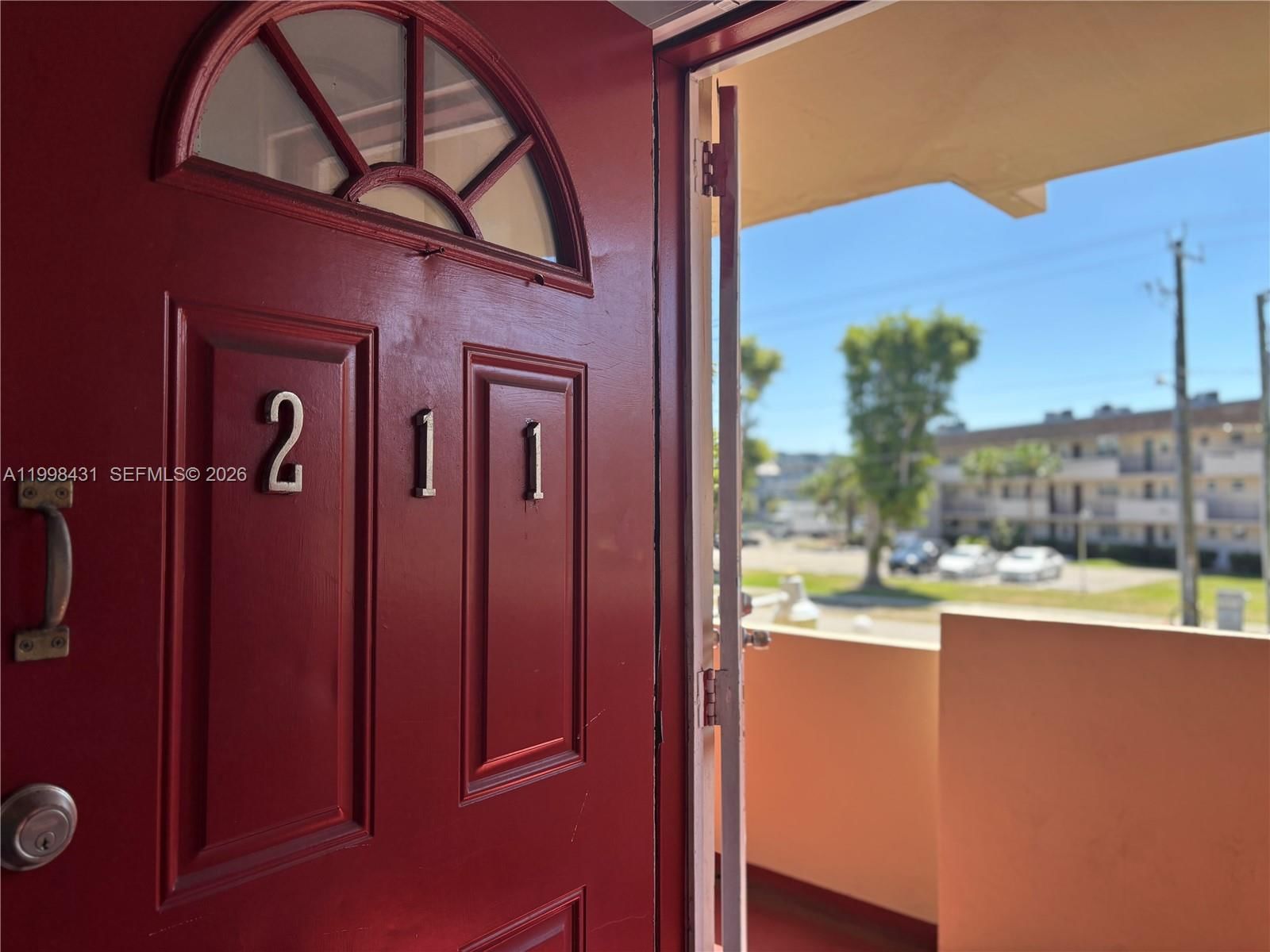 Real estate property located at 1501 191st St C211, Miami-dade, Rolling Green Condo C, Miami, FL