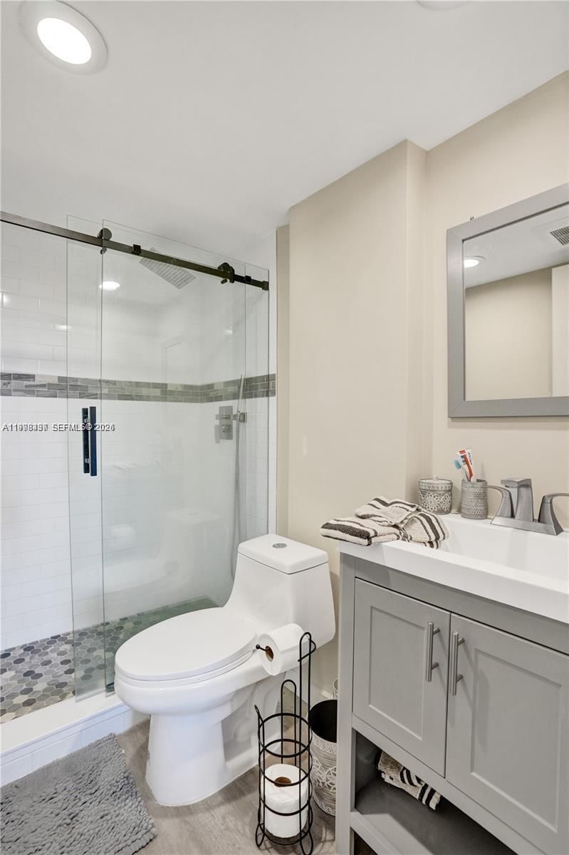 Real estate property located at 1777 15th St #217, Broward, Cromwell East Condo, Fort Lauderdale, FL