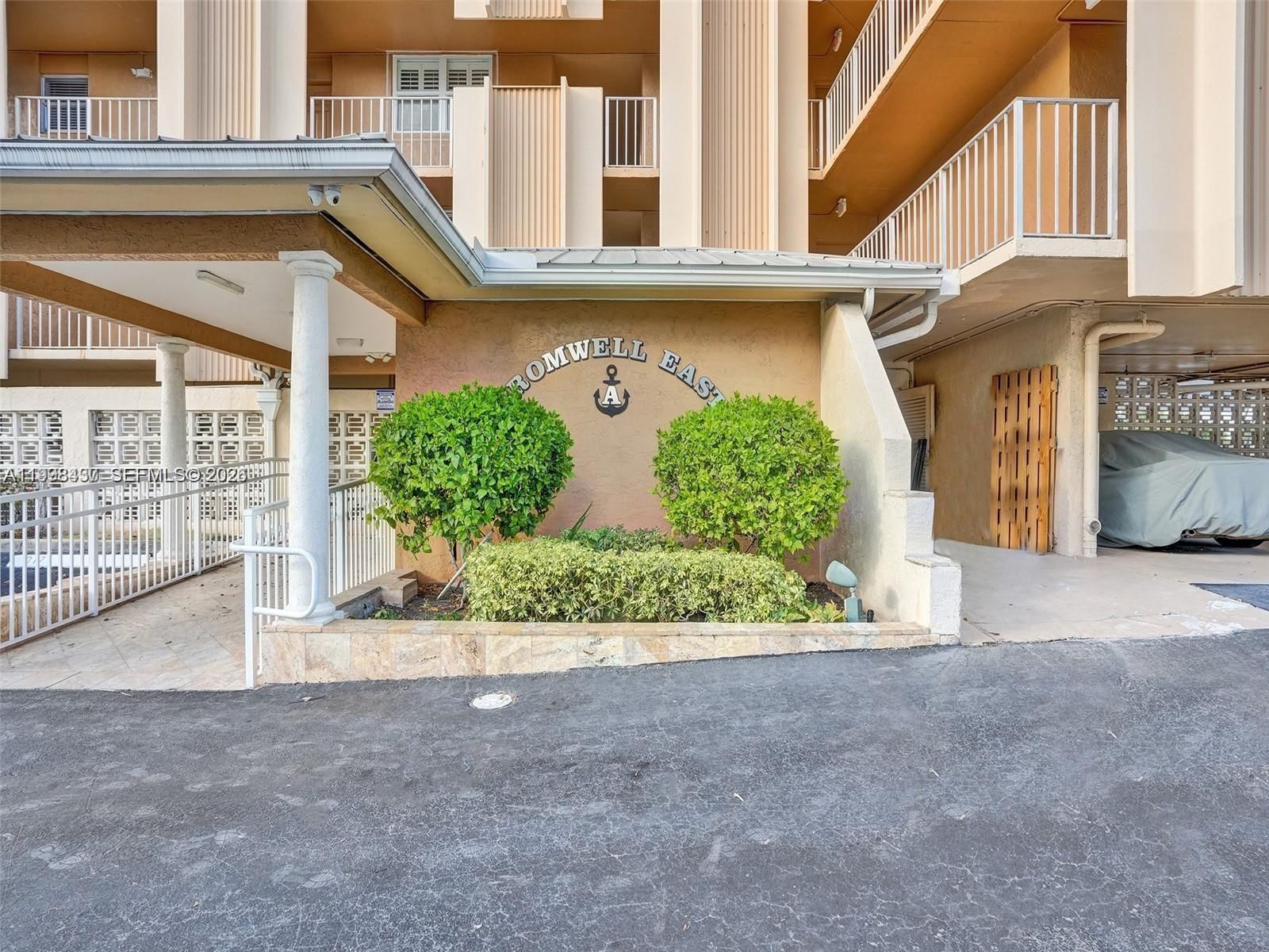 Real estate property located at 1777 15th St #217, Broward, Cromwell East Condo, Fort Lauderdale, FL