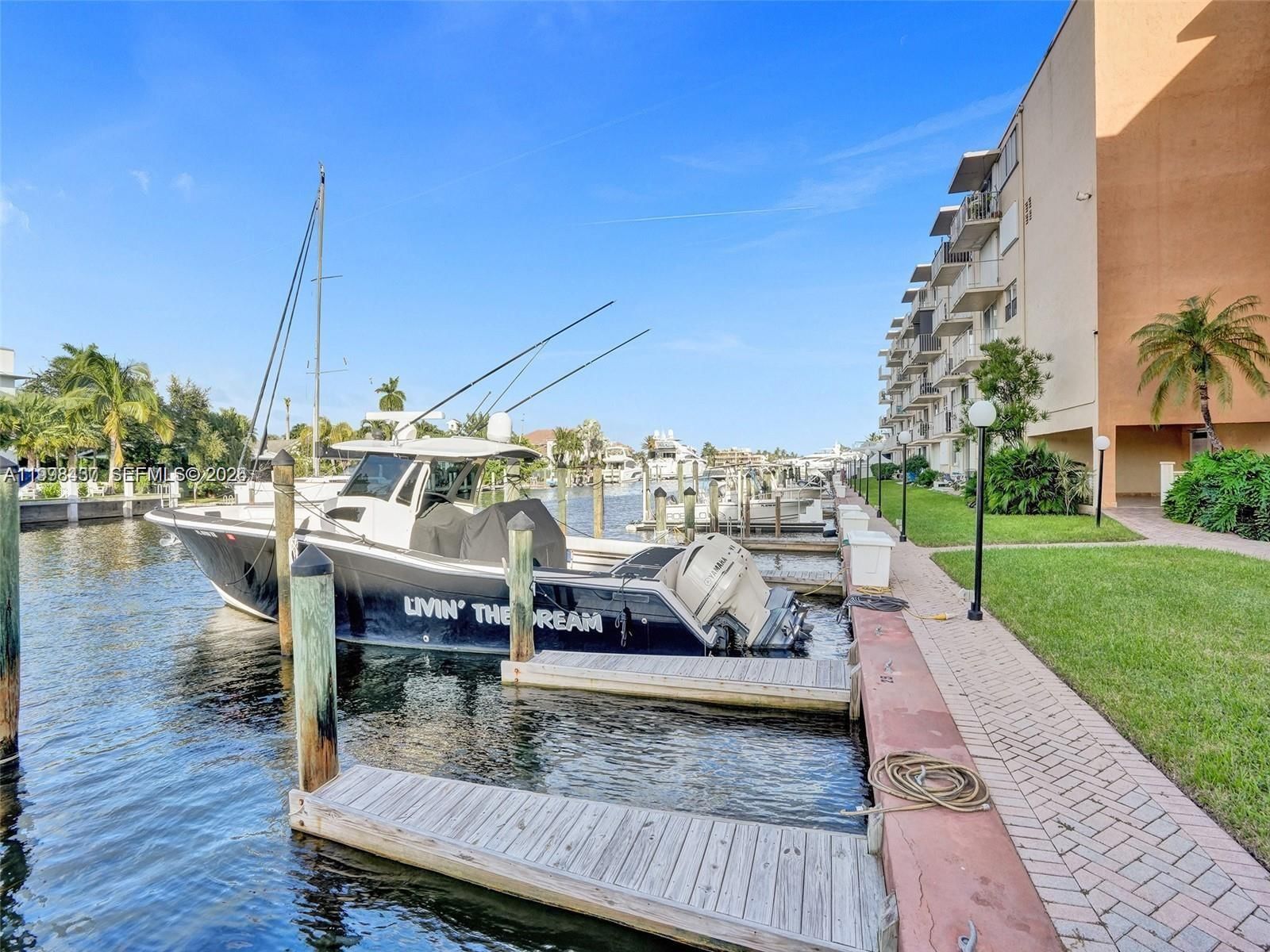 Real estate property located at 1777 15th St #217, Broward, Cromwell East Condo, Fort Lauderdale, FL