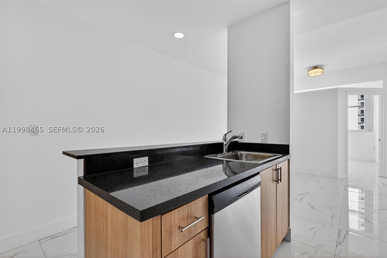 Real estate property located at 2200 4th Ave #1003, Miami-dade, Edgewater Lofts Condo, Miami, FL