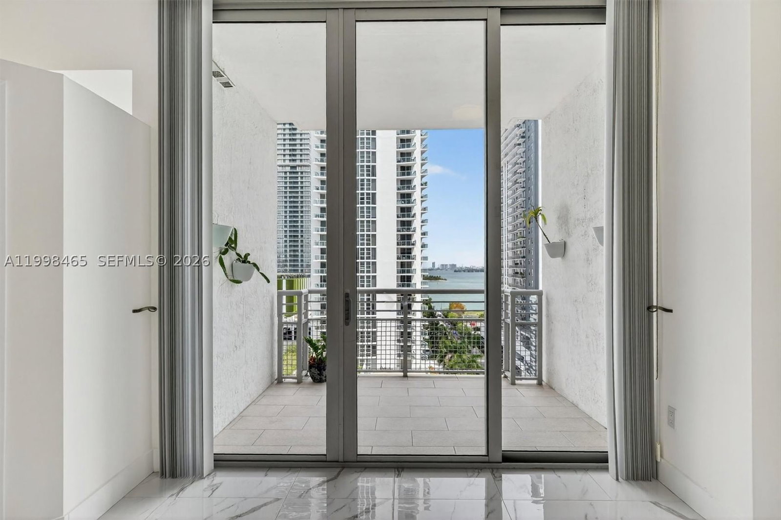 Real estate property located at 2200 4th Ave #1003, Miami-dade, Edgewater Lofts Condo, Miami, FL