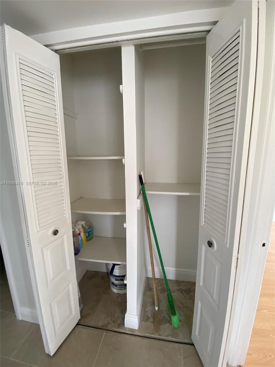 Real estate property located at 494 165th St Rd C-601, Miami-dade, Montecarlo Condo, Miami, FL