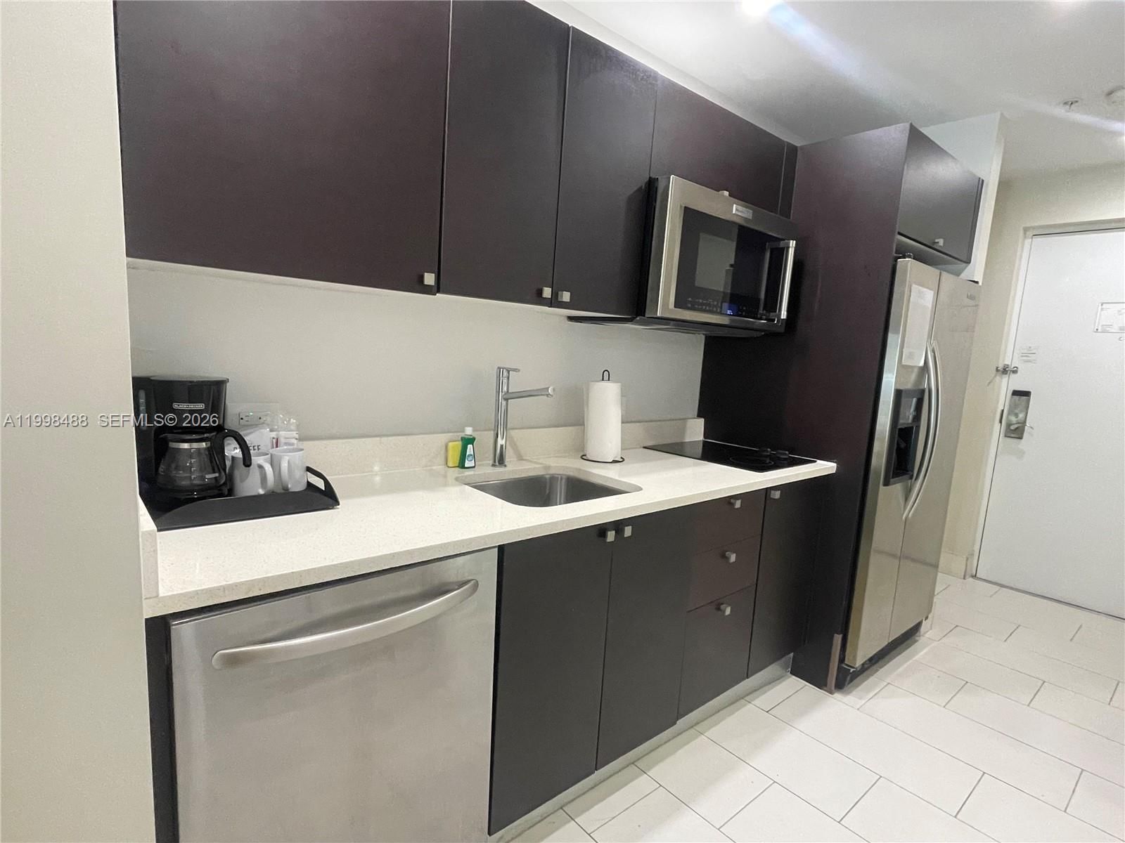 Real estate property located at 5300 87th Ave #1103, Miami-dade, The Blue A Resort Hotel C, Doral, FL