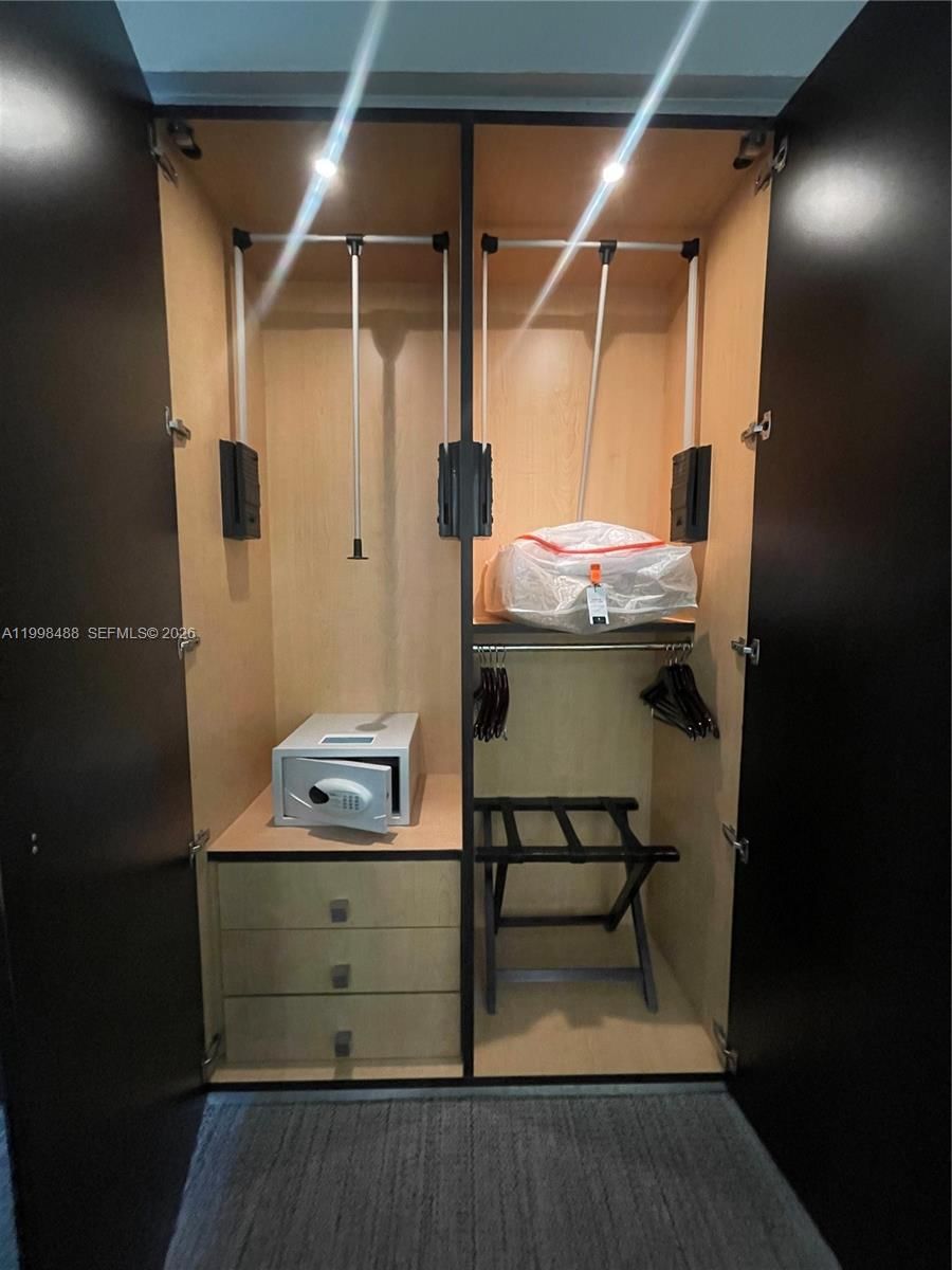 Real estate property located at 5300 87th Ave #1103, Miami-dade, The Blue A Resort Hotel C, Doral, FL