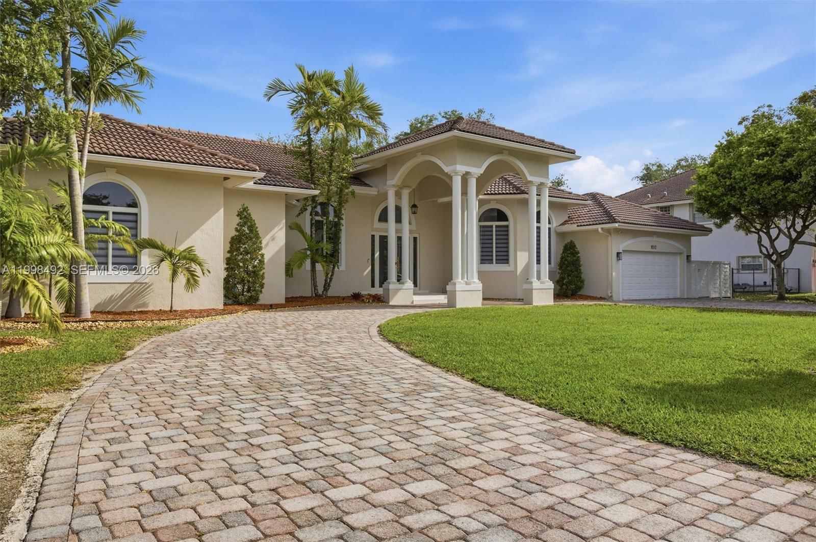 Real estate property located at 9717 94th Ter, Miami-dade, Pinewood Grove, Miami, FL