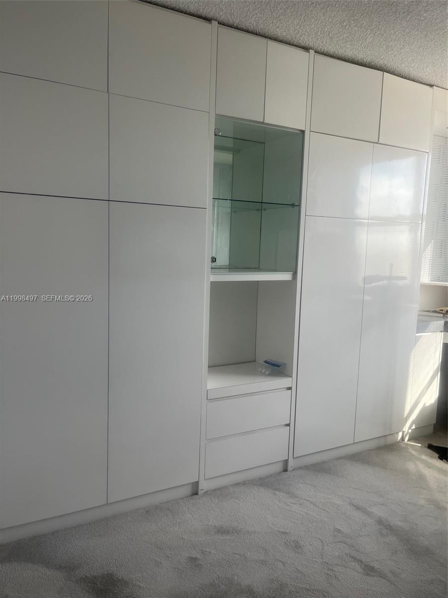 Real estate property located at 300 Bayview Dr #516, Miami-dade, Arlen House Condo, Sunny Isles Beach, FL