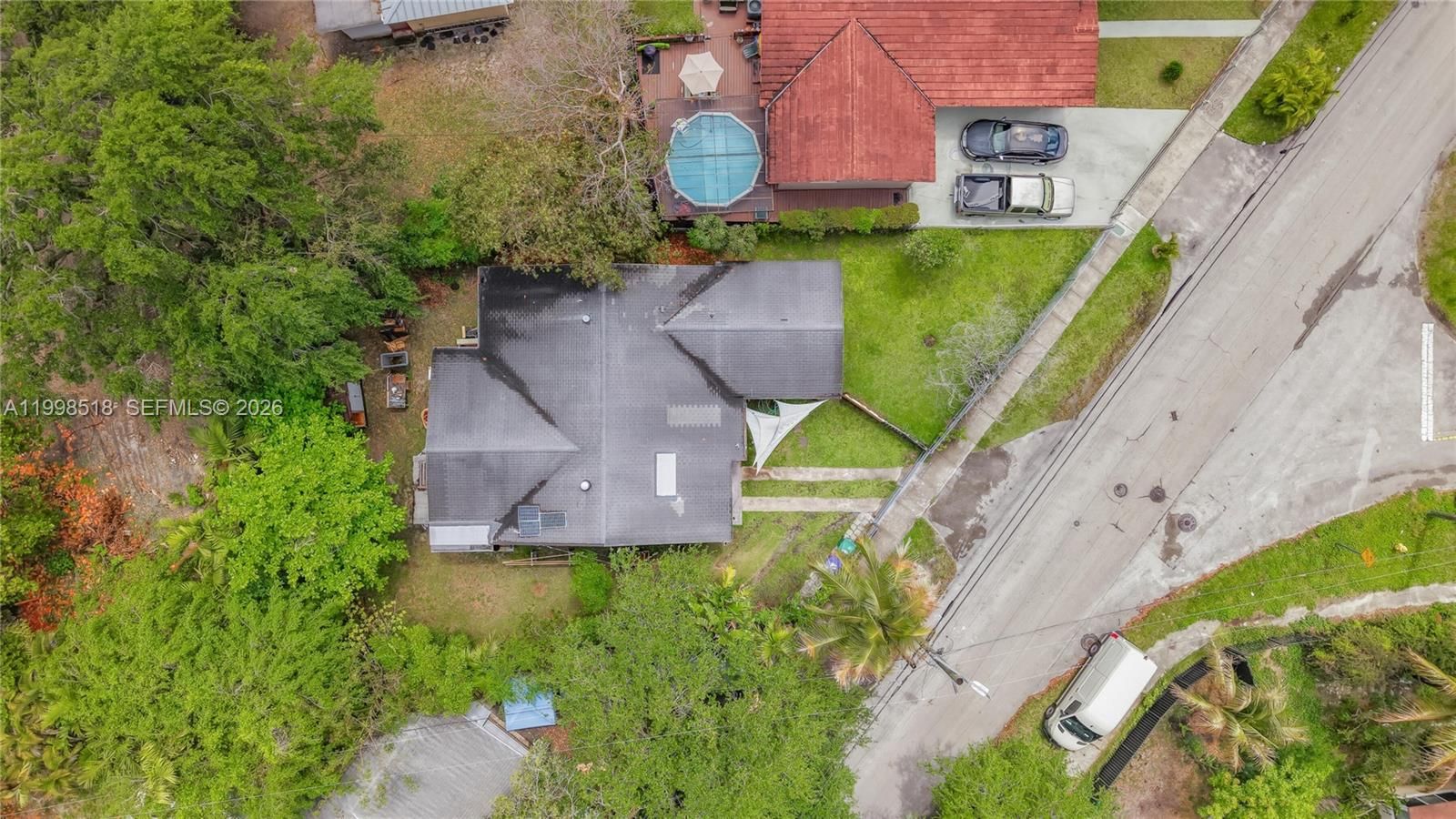 Real estate property located at 8347 Dixie Hwy, Miami-dade, Biscayne Heights, Miami, FL