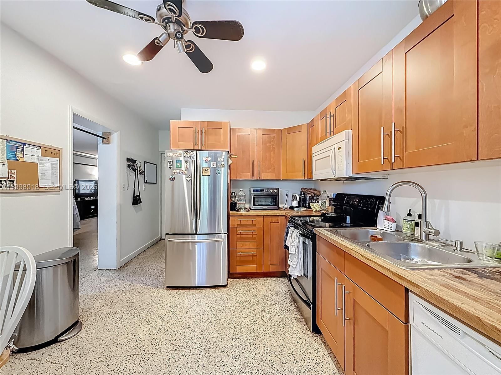 Real estate property located at 8347 Dixie Hwy, Miami-dade, Biscayne Heights, Miami, FL