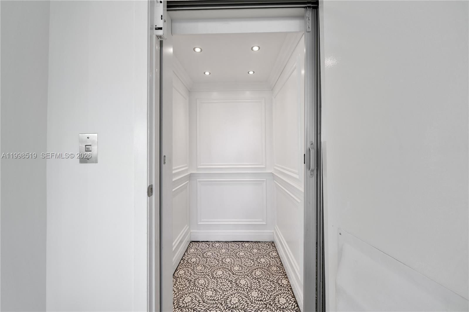 Real estate property located at 215 Palm Ave, Miami-dade, Riviera 1st & 2nd Addn Am, Miami Beach, FL