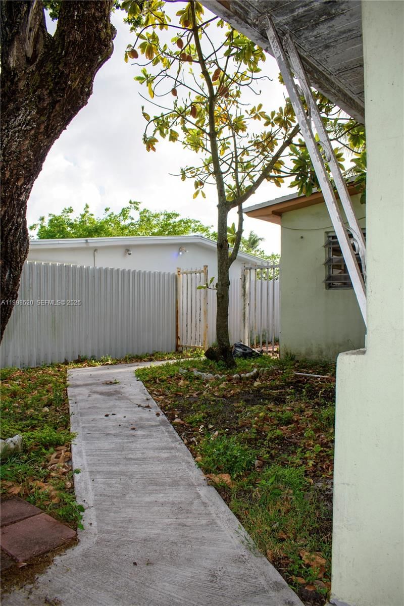 Real estate property located at 5349 14th Ln, Miami-dade, Palm Springs Ests 9th Add, Hialeah, FL