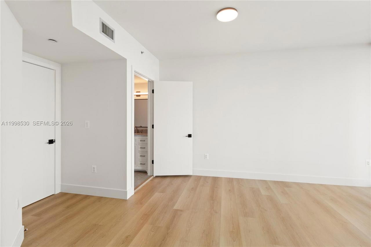 Real estate property located at 350 Miami Ave #3413, Miami-dade, Wind Condo, Miami, FL