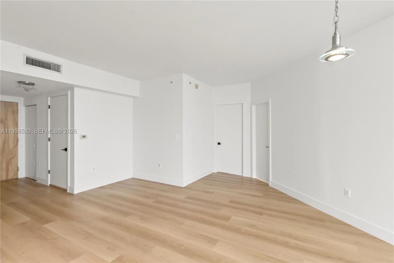 Real estate property located at 350 Miami Ave #3413, Miami-dade, Wind Condo, Miami, FL