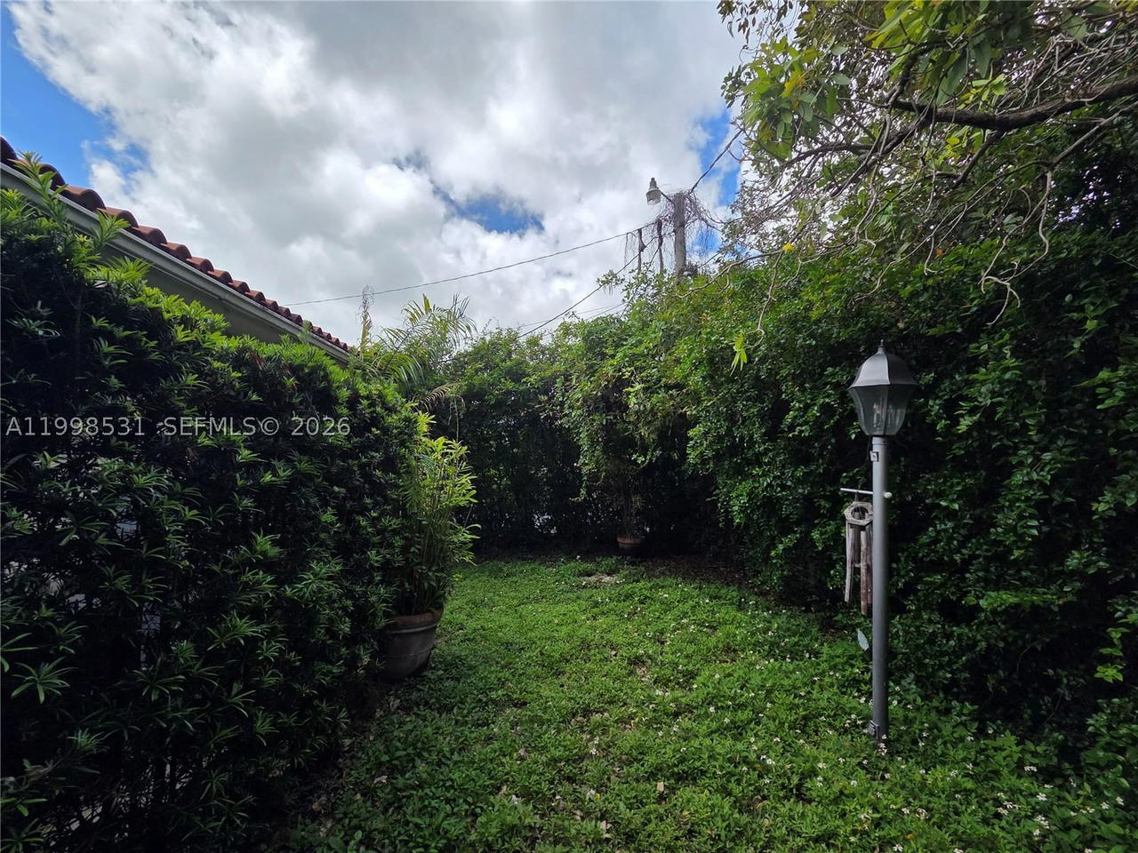 Real estate property located at 345 Malaga Ave, Miami-dade, Coral Gables Crafts Sec, Coral Gables, FL