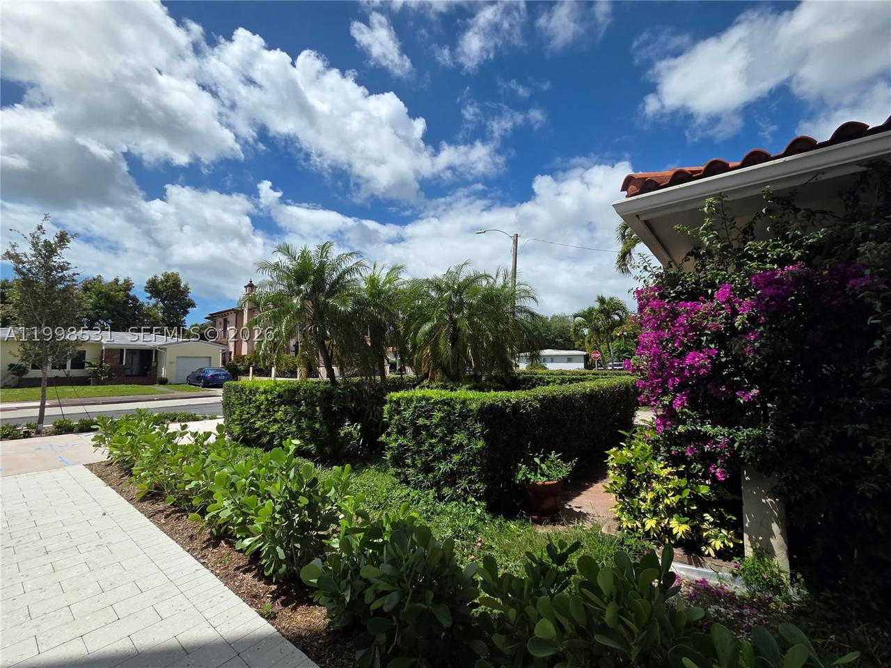 Real estate property located at 345 Malaga Ave, Miami-dade, Coral Gables Crafts Sec, Coral Gables, FL
