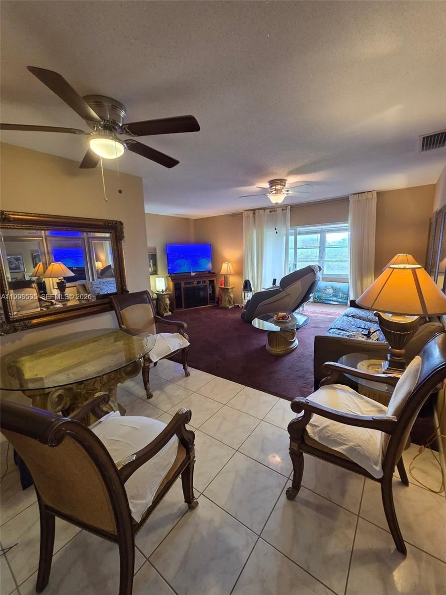 Real estate property located at 410 17th Ave #203, Palm Beach, Four Sea Suns Condo, Boynton Beach, FL