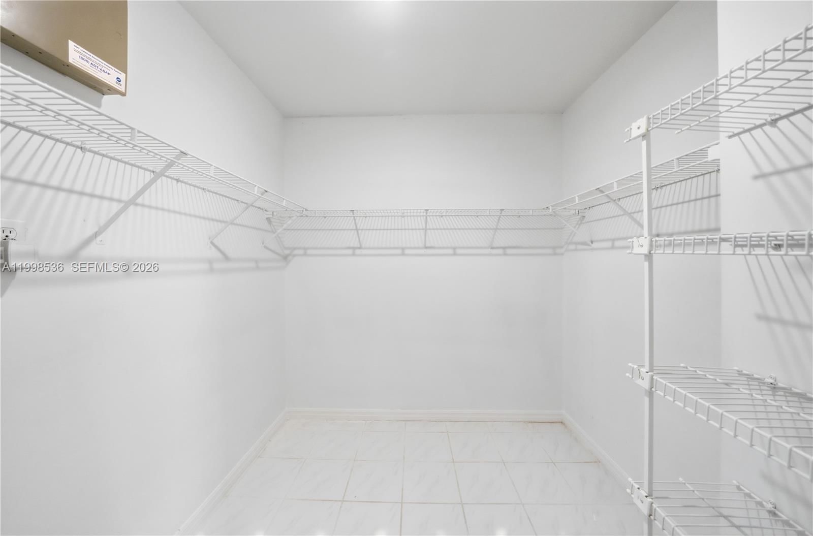 Real estate property located at 4540 151st Pl, Miami-dade, The Mansions, Miami, FL