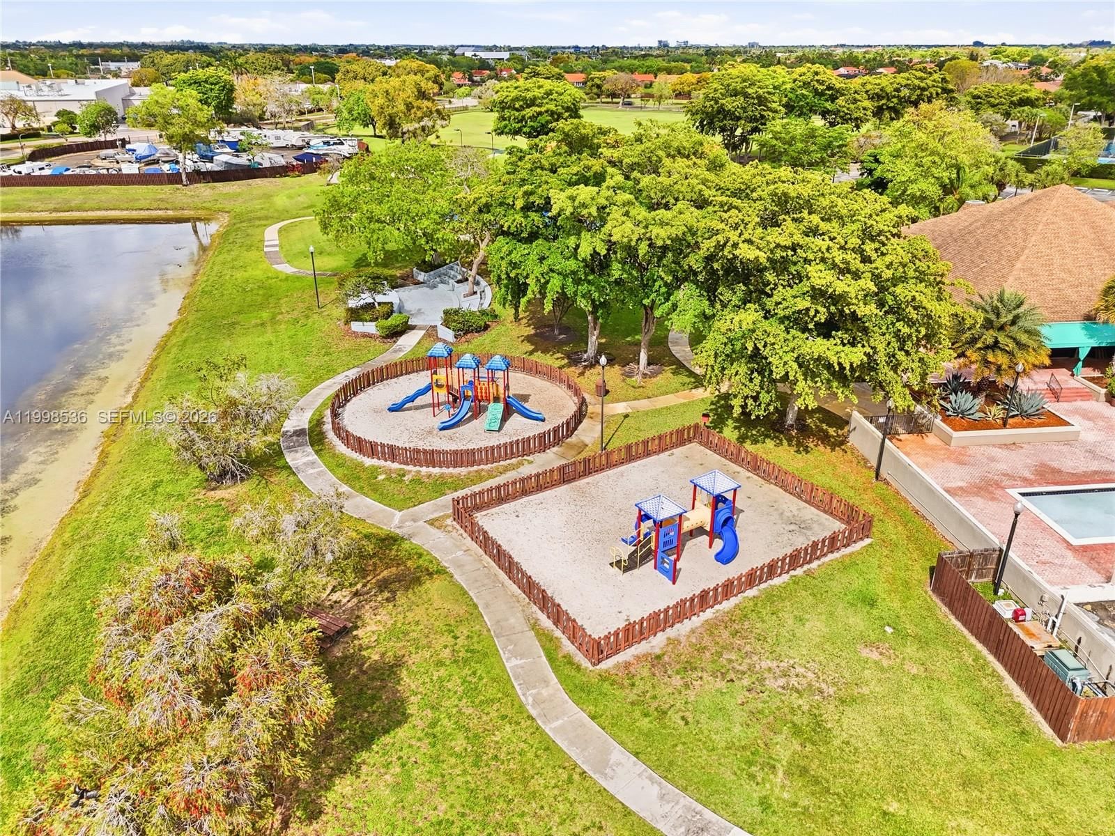 Real estate property located at 4540 151st Pl, Miami-dade, The Mansions, Miami, FL