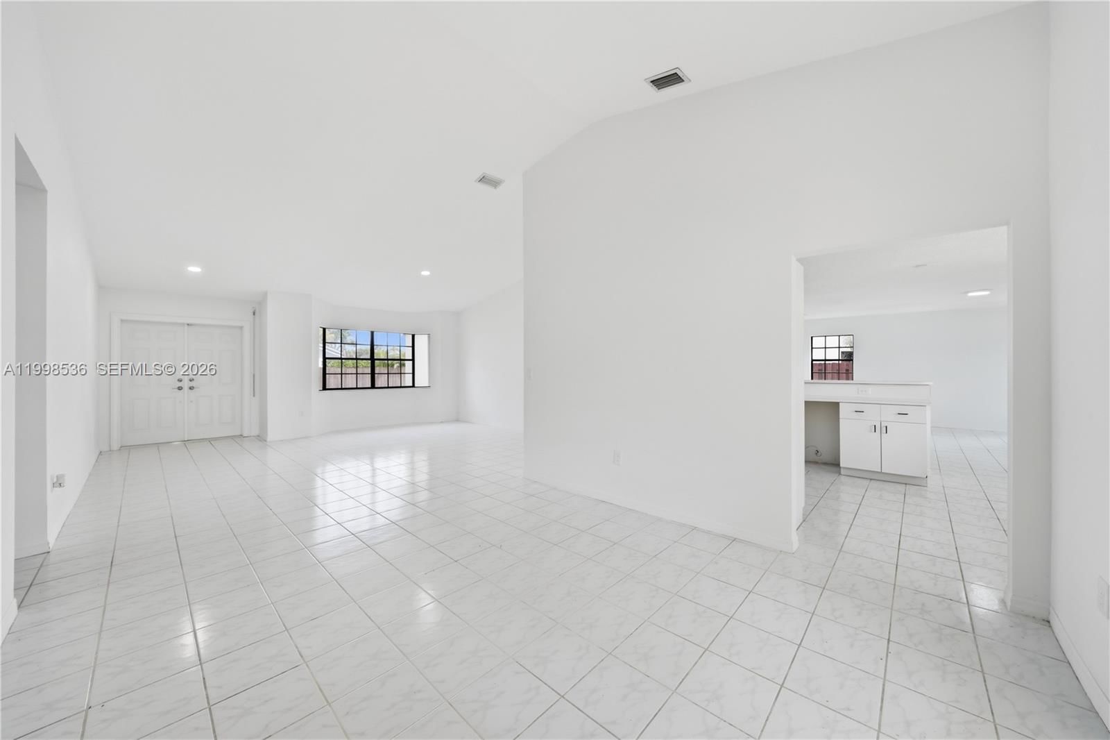 Real estate property located at 4540 151st Pl, Miami-dade, The Mansions, Miami, FL