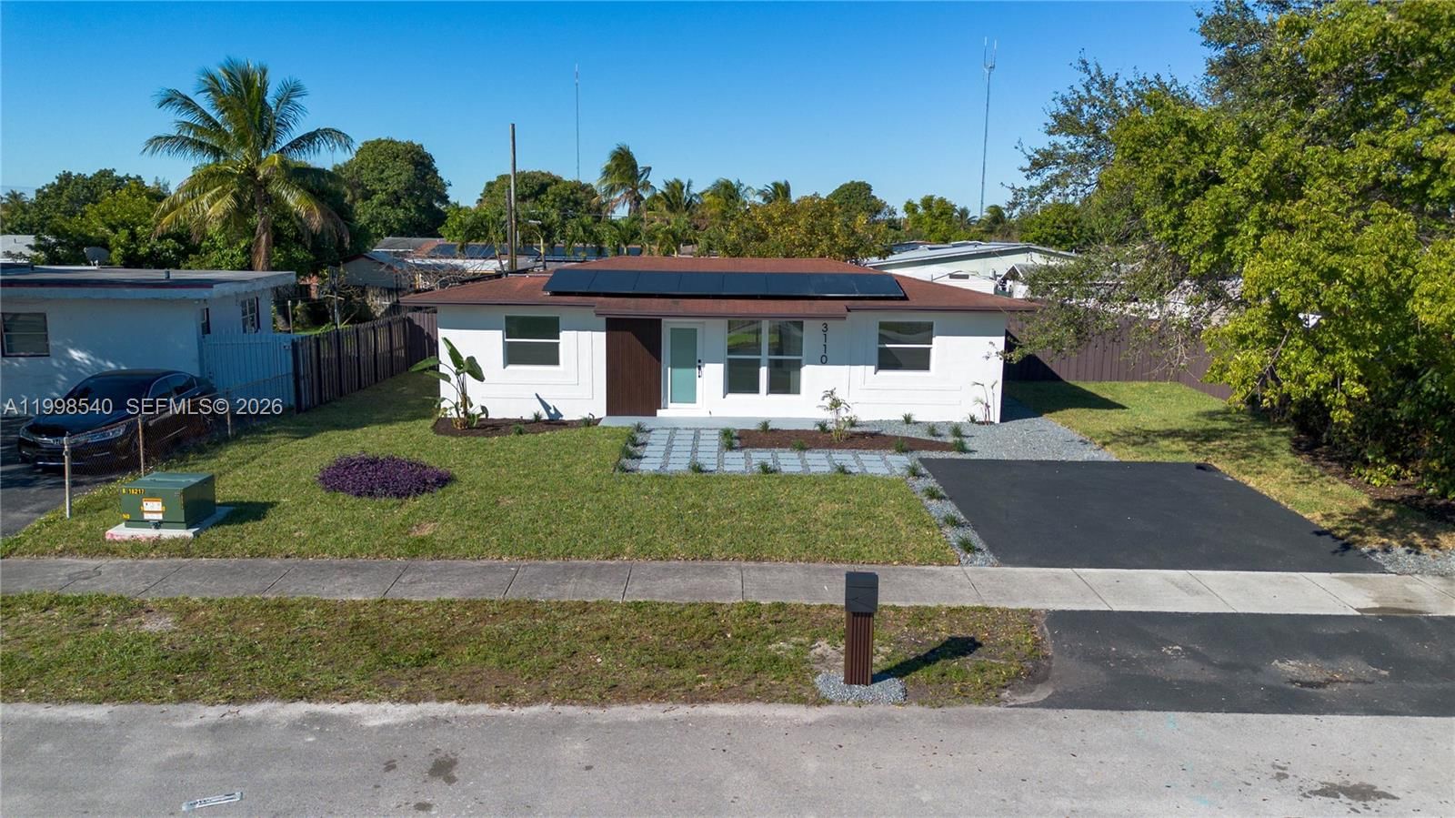 Real estate property located at 3110 34th Ave, Broward, Lake Forest Sec 4, West Park, FL
