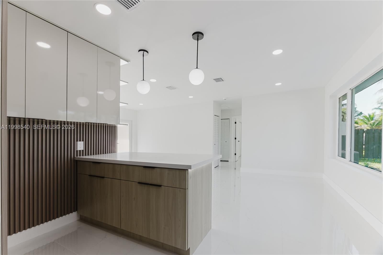 Real estate property located at 3110 34th Ave, Broward, Lake Forest Sec 4, West Park, FL