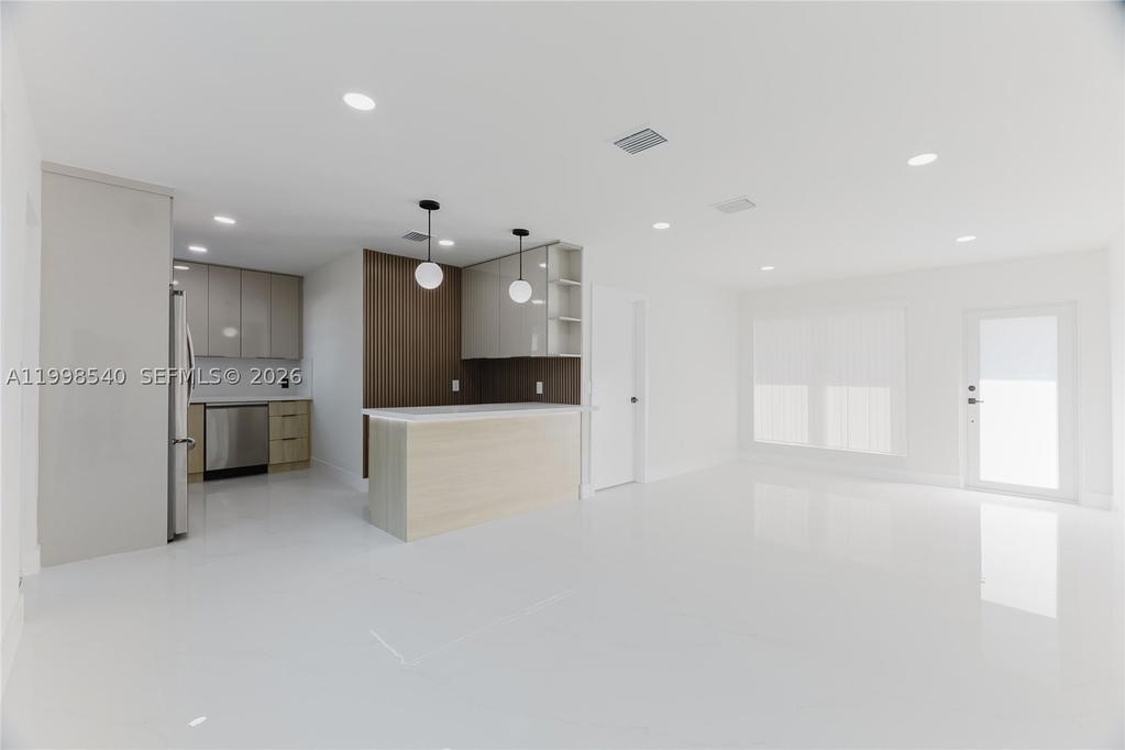 Real estate property located at 3110 34th Ave, Broward, Lake Forest Sec 4, West Park, FL