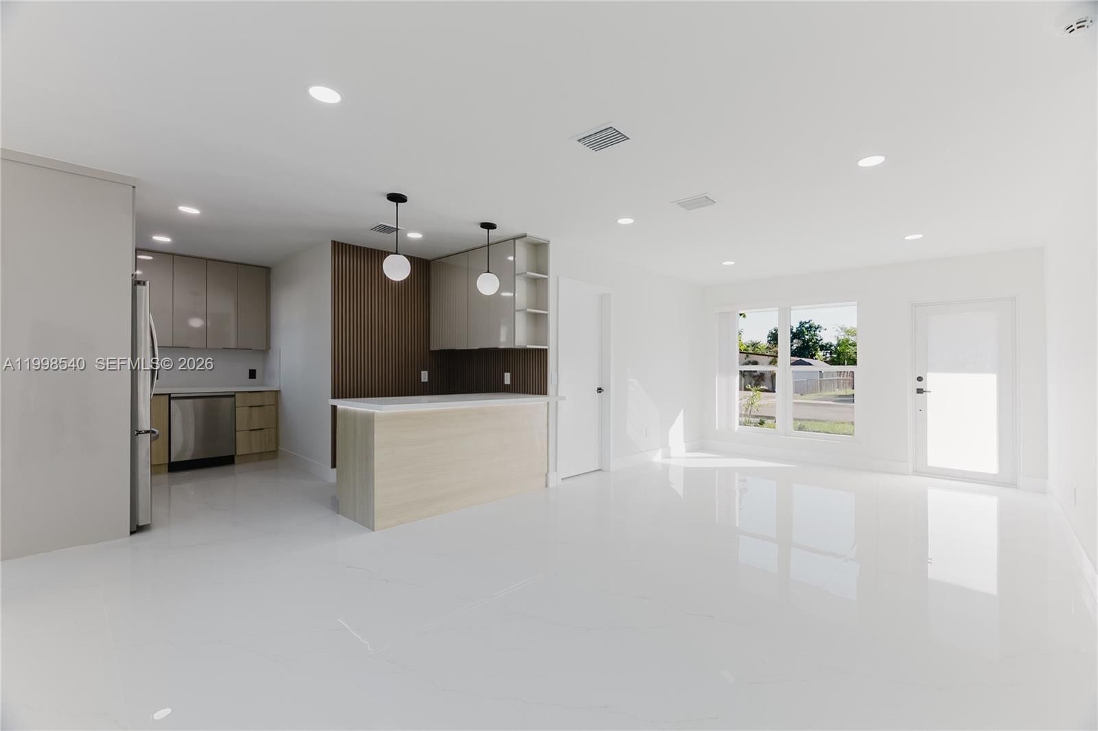 Real estate property located at 3110 34th Ave, Broward, Lake Forest Sec 4, West Park, FL