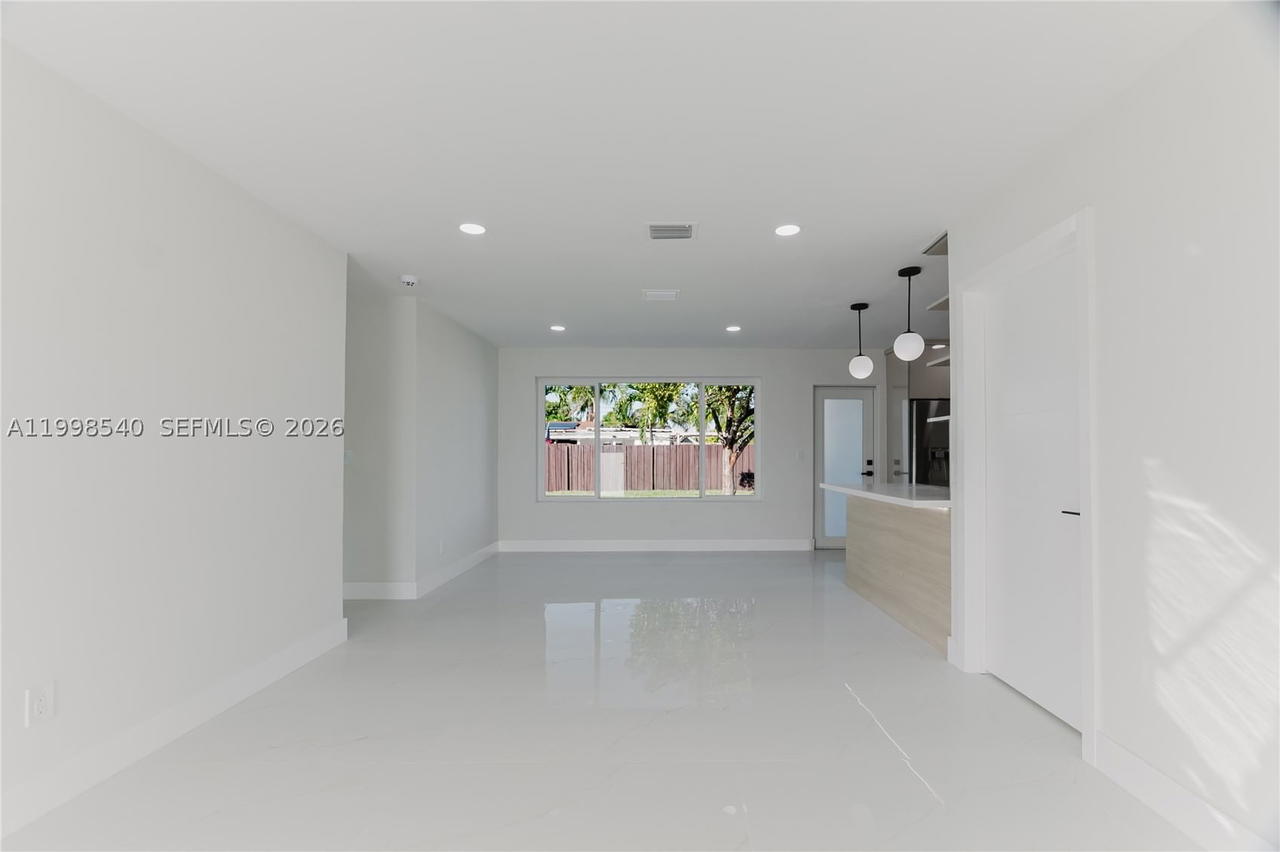 Real estate property located at 3110 34th Ave, Broward, Lake Forest Sec 4, West Park, FL