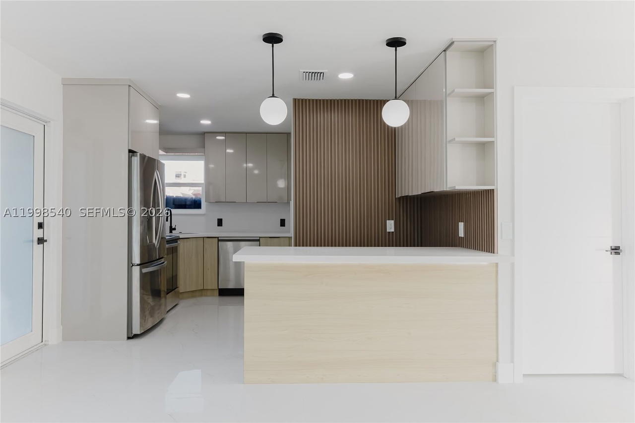 Real estate property located at 3110 34th Ave, Broward, Lake Forest Sec 4, West Park, FL