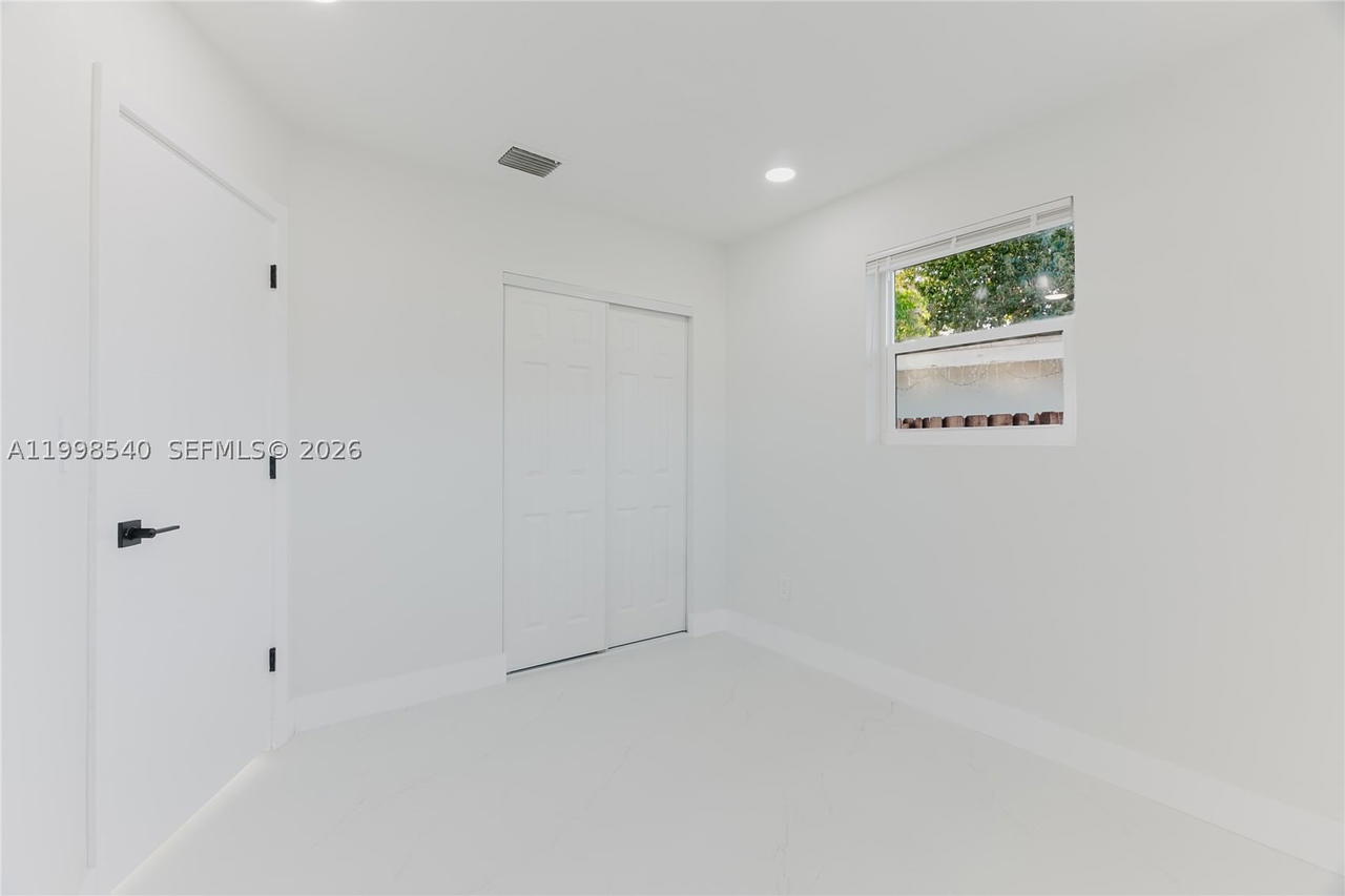 Real estate property located at 3110 34th Ave, Broward, Lake Forest Sec 4, West Park, FL