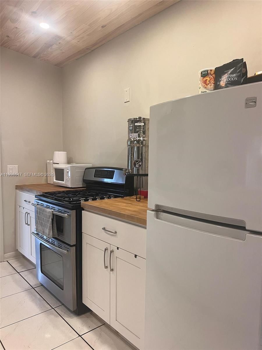 Real estate property located at 4030 13th Ave, Broward, Pompano Beach Highlands 5, Pompano Beach, FL