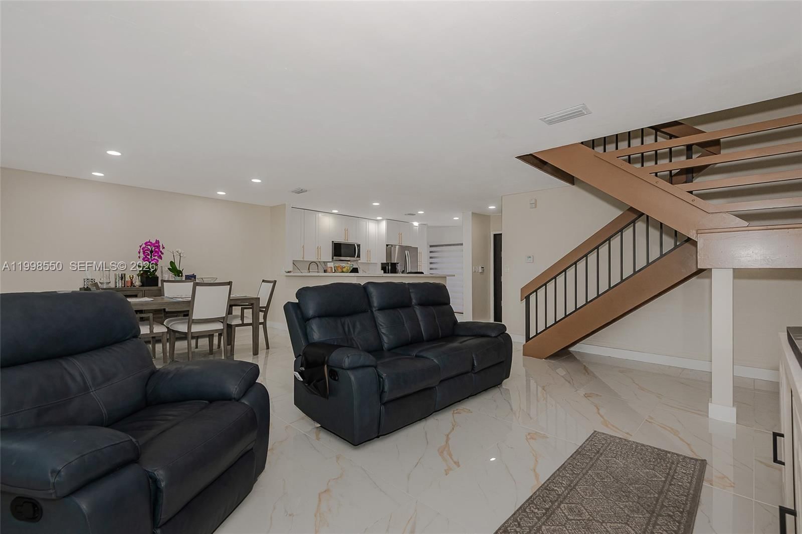 Real estate property located at 3325 Torremolinos Ave C-44, Miami-dade, Costa Del Sol Condo O, Doral, FL