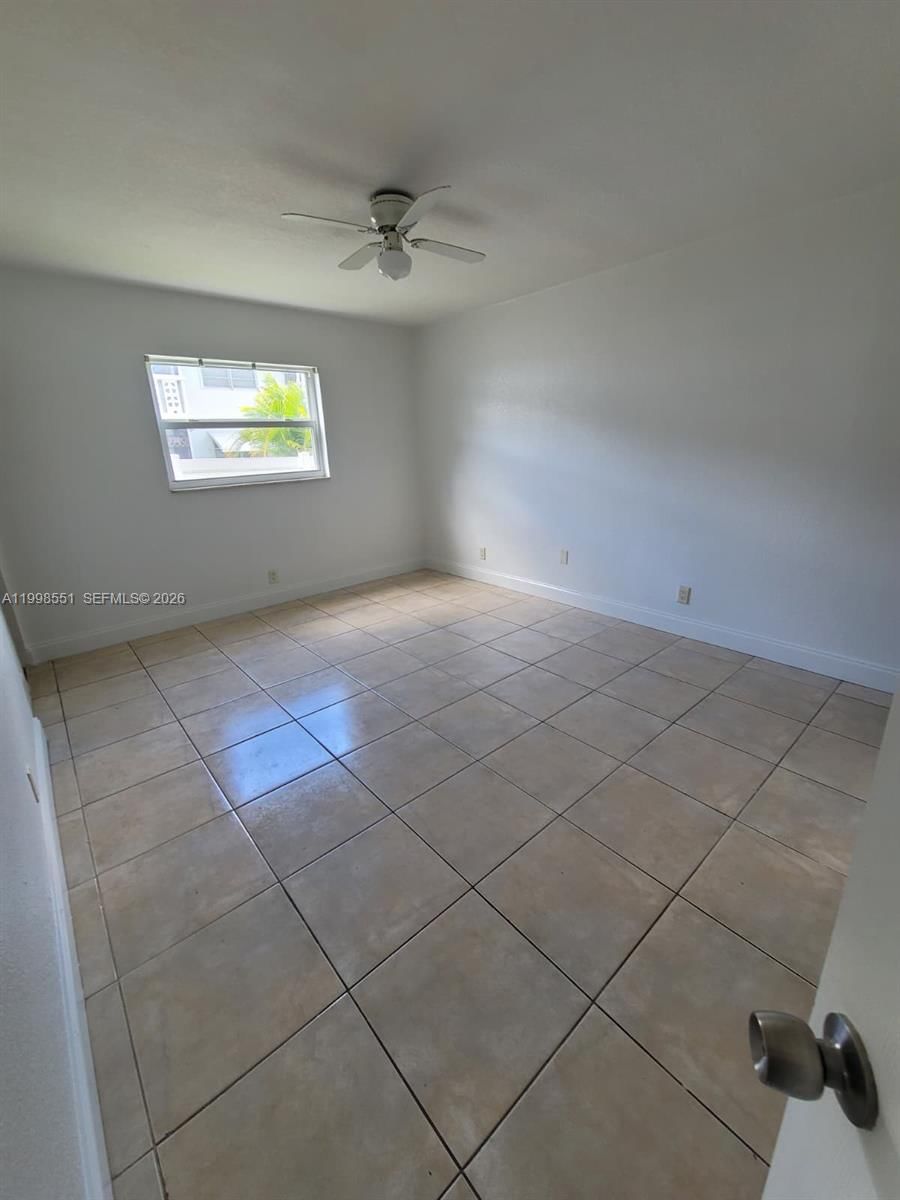 Real estate property located at 241 9th Ave #104, Broward, Ocean Drive Estates Condo, Pompano Beach, FL
