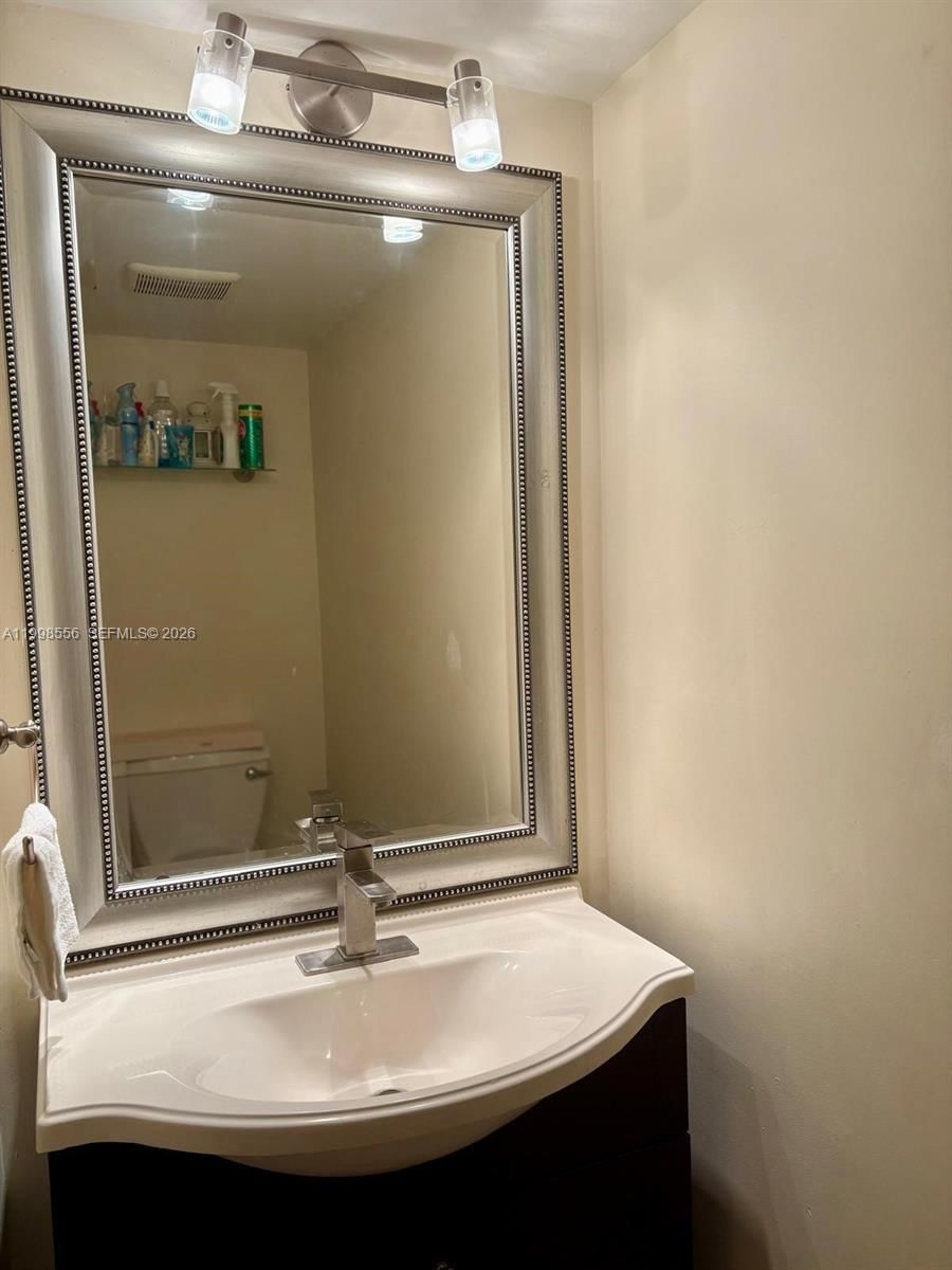 Real estate property located at 555 15th St #26J, Miami-dade, Venetia Condo, Miami, FL