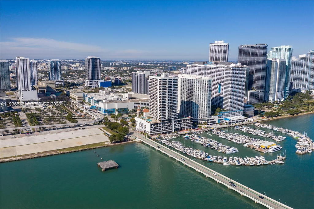 Real estate property located at 555 15th St #26J, Miami-dade, Venetia Condo, Miami, FL