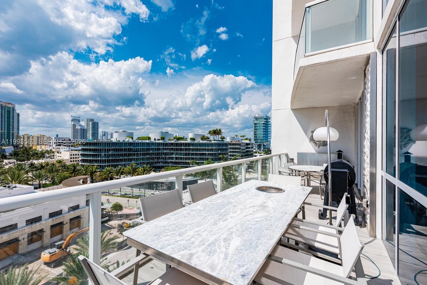 Real estate property located at 50 Pointe Dr #905, Miami-dade, Continuum On South Beach, Miami Beach, FL