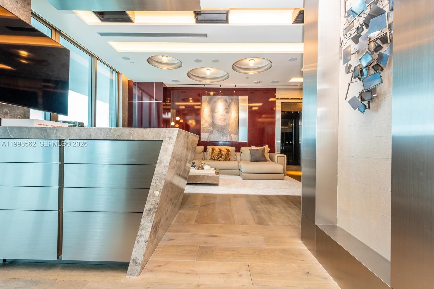 Real estate property located at 50 Pointe Dr #905, Miami-dade, Continuum On South Beach, Miami Beach, FL