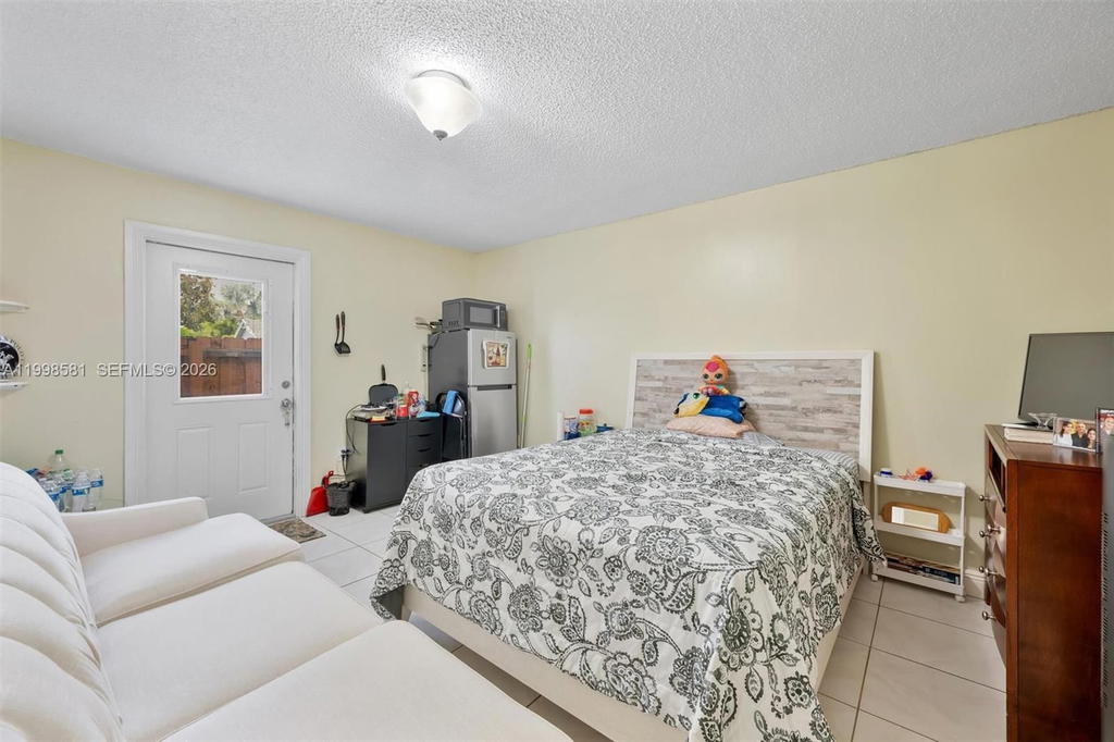 Real estate property located at 4218 138th Ct, Miami-dade, Bent Tree Sec 3, Miami, FL