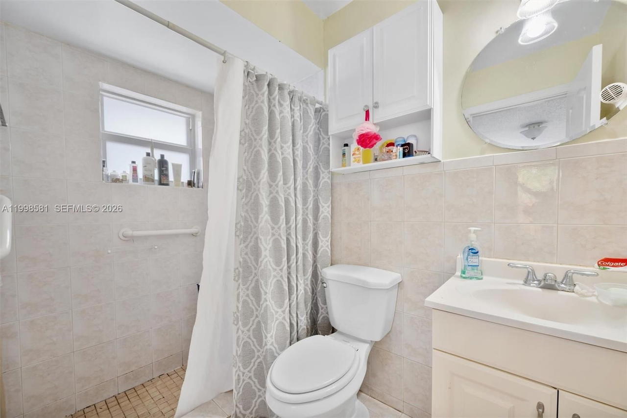Real estate property located at 4218 138th Ct, Miami-dade, Bent Tree Sec 3, Miami, FL