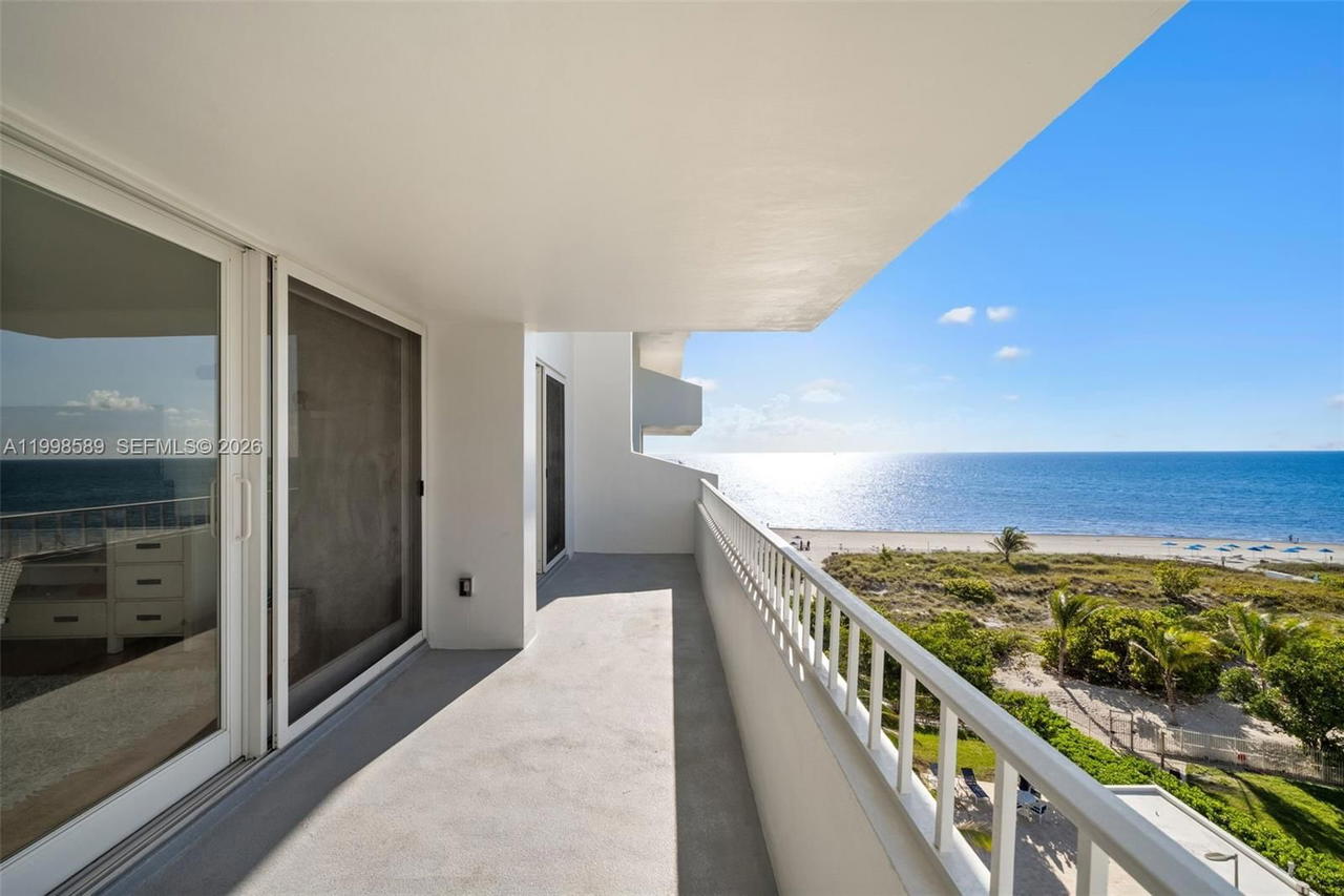 Real estate property located at 177 Ocean Lane Dr #703, Miami-dade, Key Biscayne Commodore Cl, Key Biscayne, FL