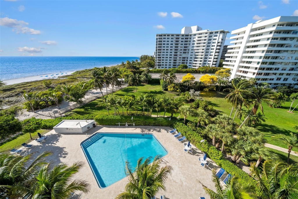 Real estate property located at 177 Ocean Lane Dr #703, Miami-dade, Key Biscayne Commodore Cl, Key Biscayne, FL