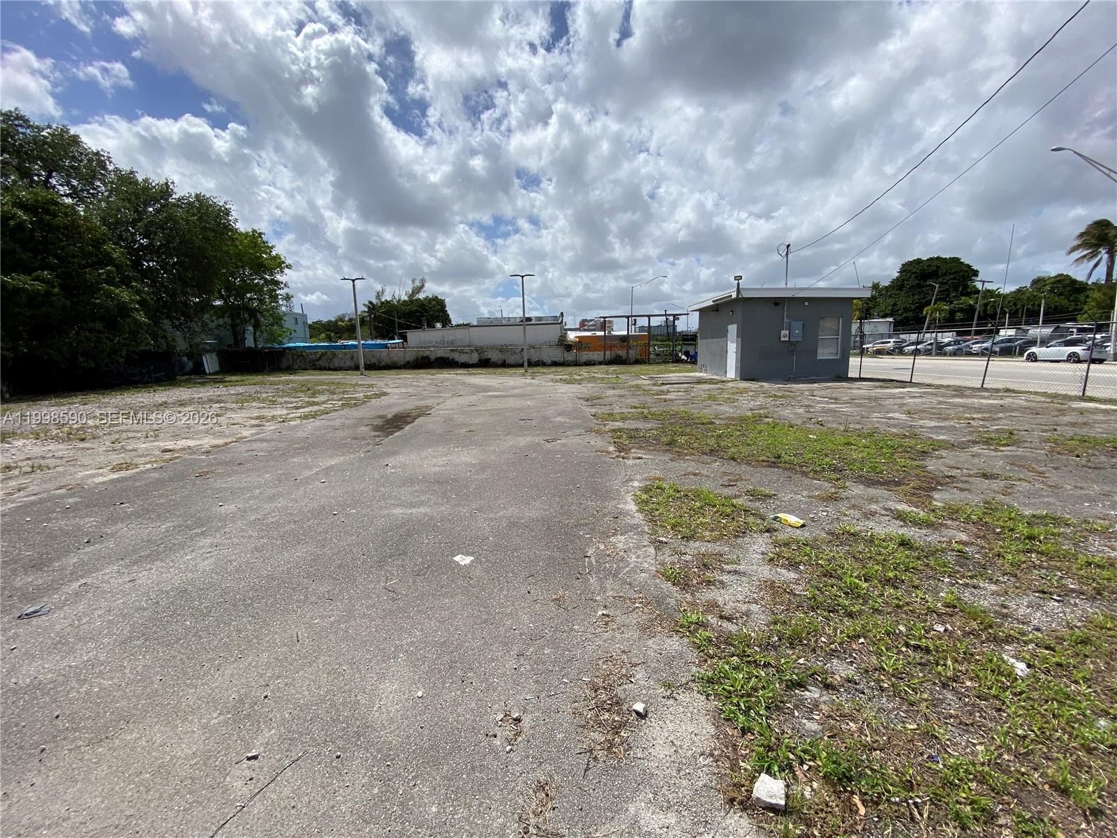 Real estate property located at 300 79th St, Miami-dade, Estelle Park No 2, Miami, FL