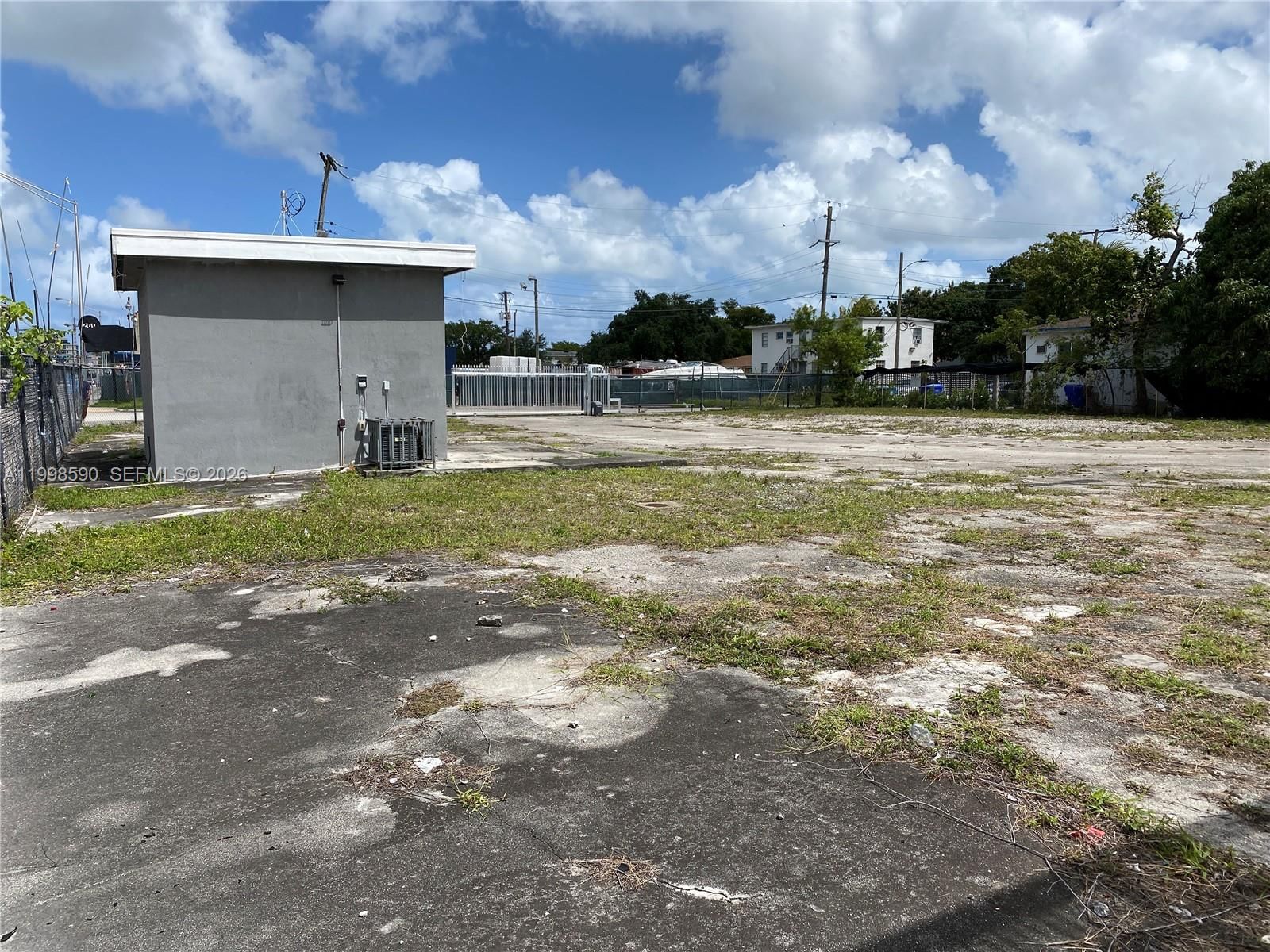 Real estate property located at 300 79th St, Miami-dade, Estelle Park No 2, Miami, FL
